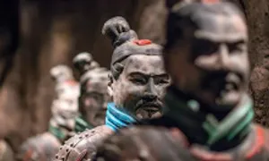 Quá trình lấy lại màu sắc cho đội quân đất nung bất tử